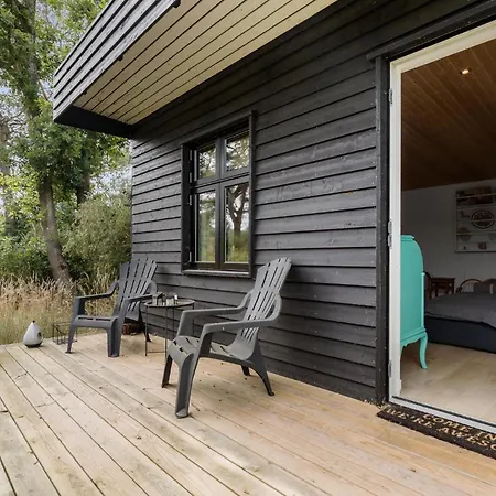 4 Bedroom In *