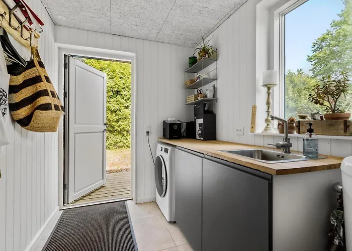 Feriehus 4 Bedroom In *